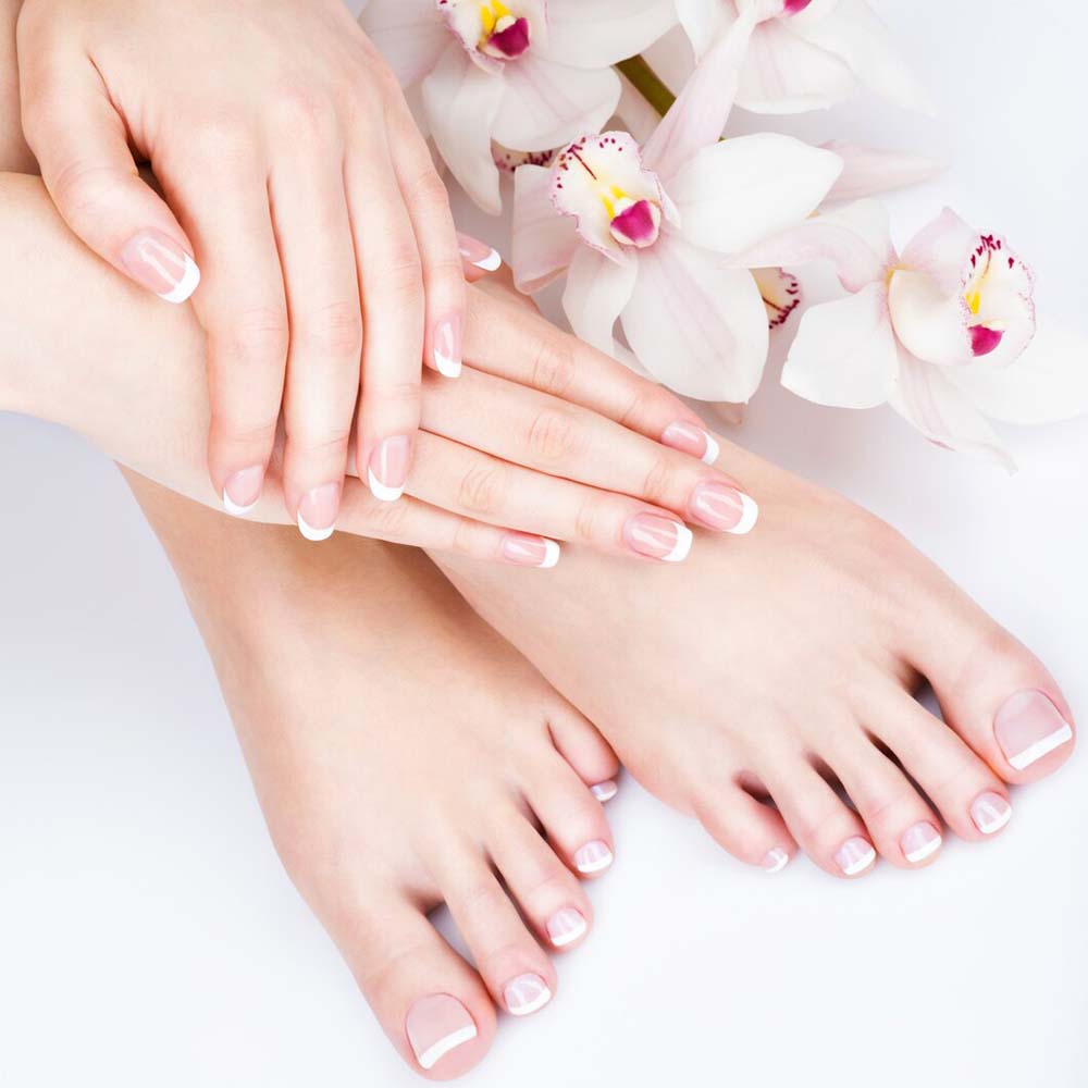 Manicure hands and feet with flowers